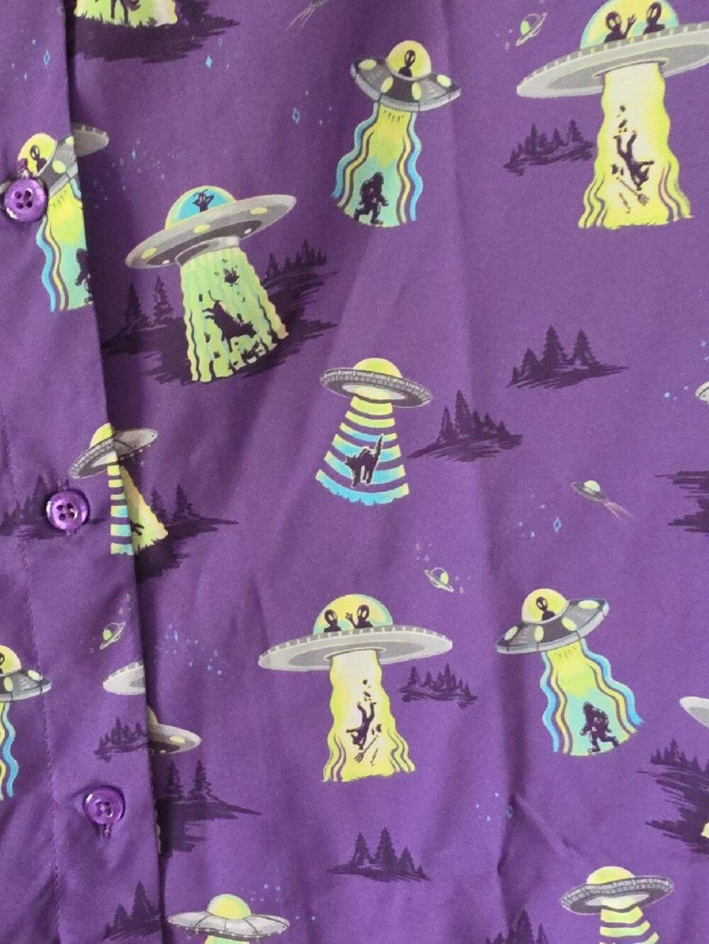 RSVLTS Retired Purple Short-Sleeve Alien & UFO Print Button-Up Shirt - Picture 3 of 7
